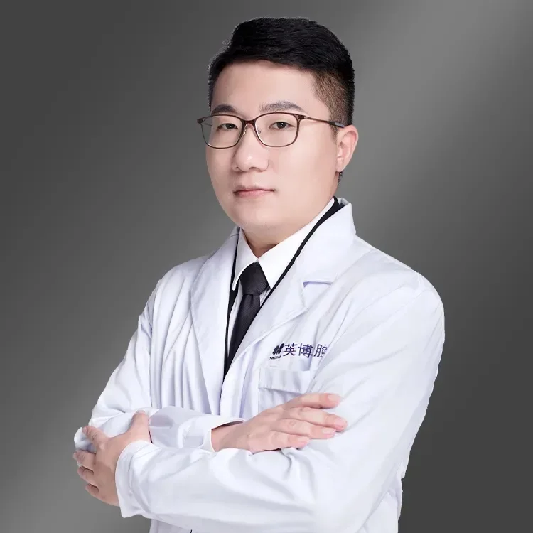 王先锋医生肖像