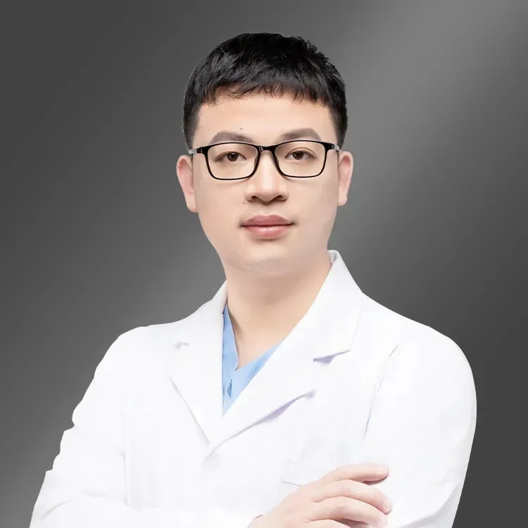 吴罗刚医生肖像