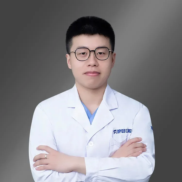 余良维医生肖像