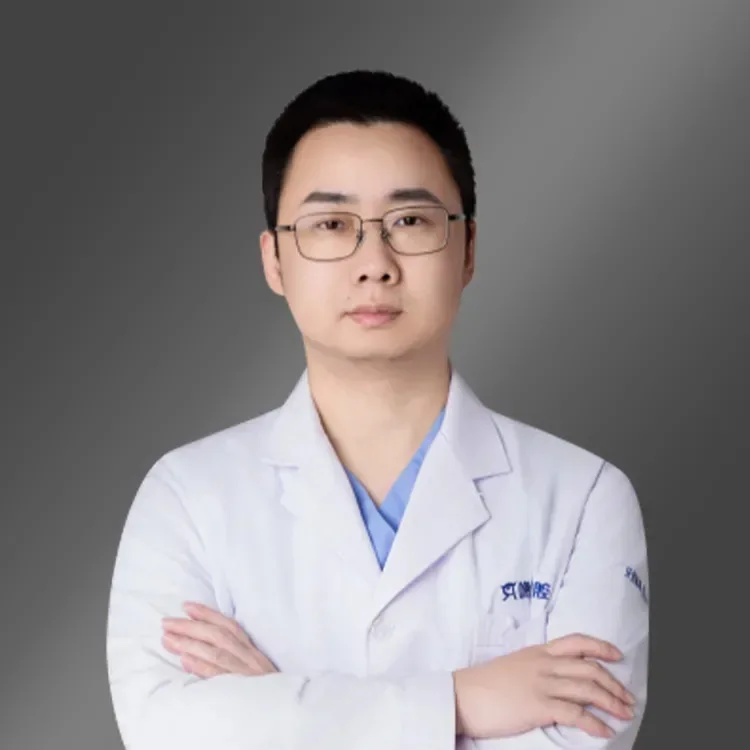 丁小璐医生肖像