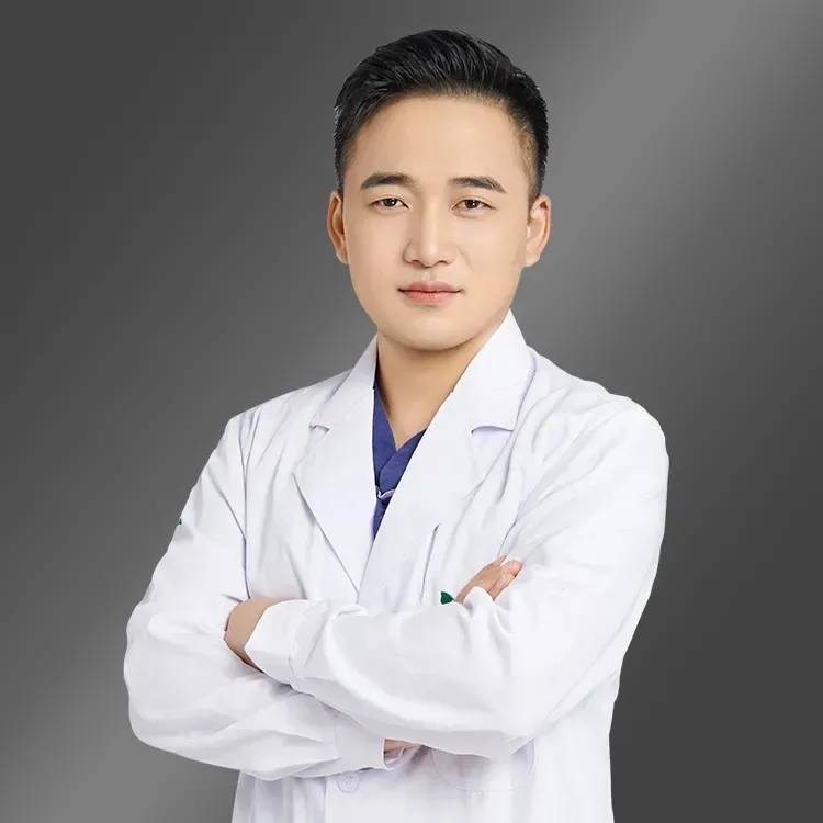 徐佳豪医生肖像